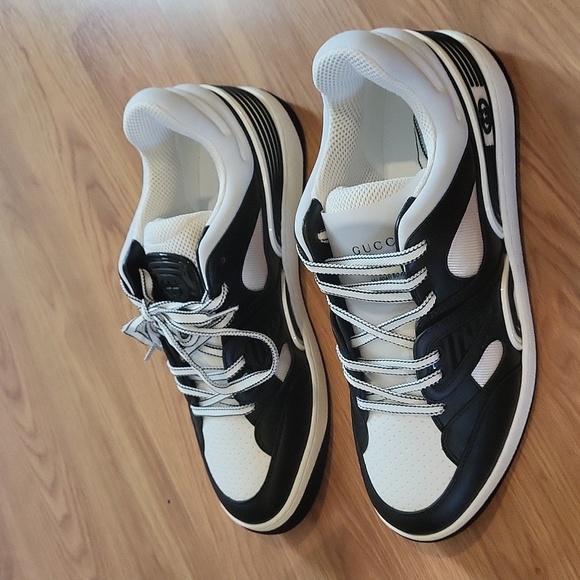 NIB Gucci Men’s Lace-Up Sneakers Sz11 - Picture 9 of 12